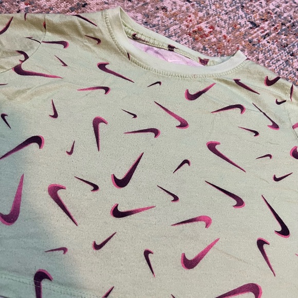 Girls Nike Cropped shirt - Picture 4 of 5